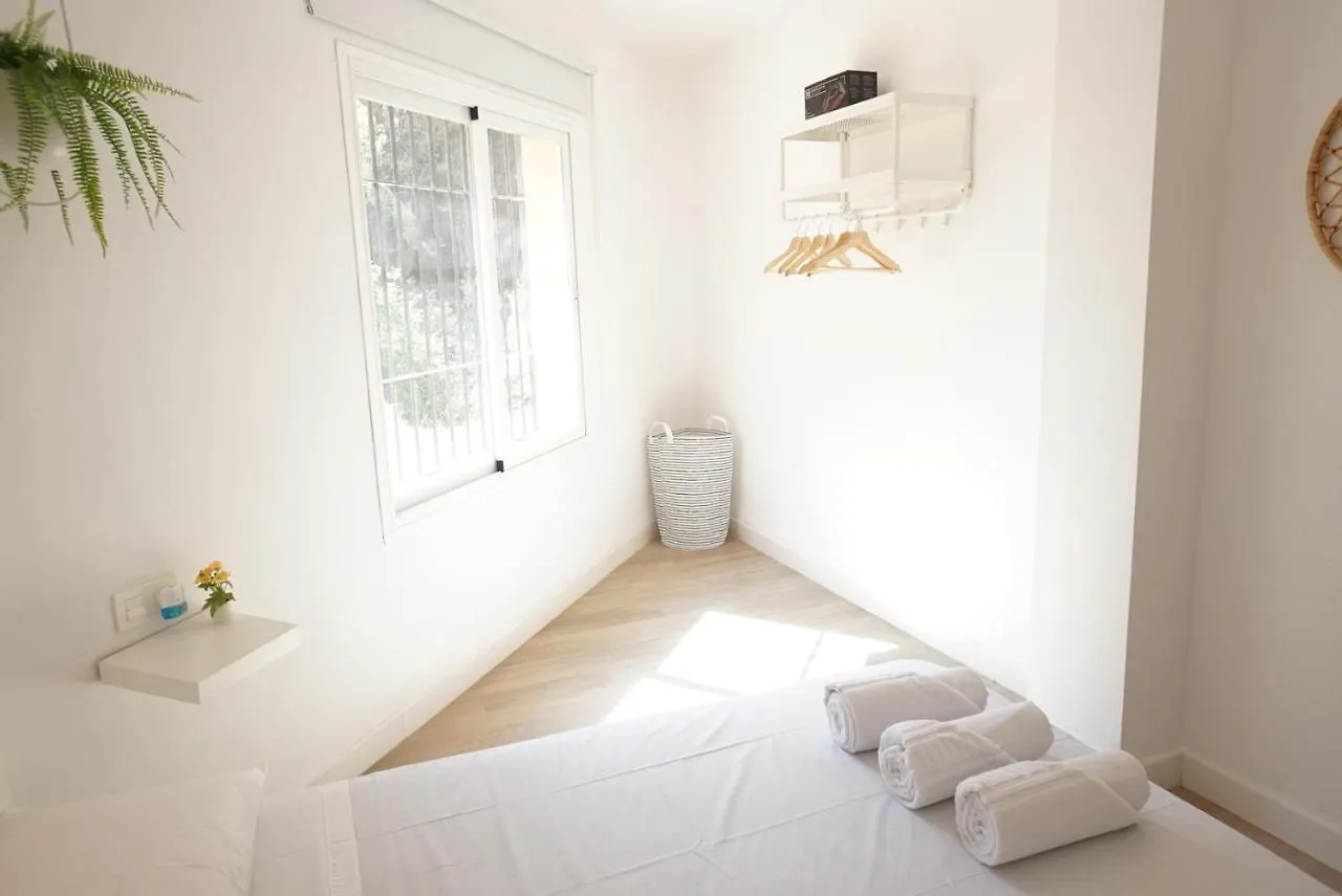 Playa, Piscina Y Relax En Este Coqueto Apartamento En Nerja
